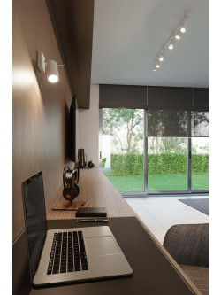 Lampa ścienna regulowana minimalistyczna do salonu