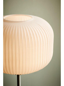 Elegancka lampa stojąca podłogowa Milford szklany plisowany klosz otwarty od góry - Nordlux Elegancka lampa stojąca podłogowa Milford szklany plisowany klosz otwarty od góry - Nordlux