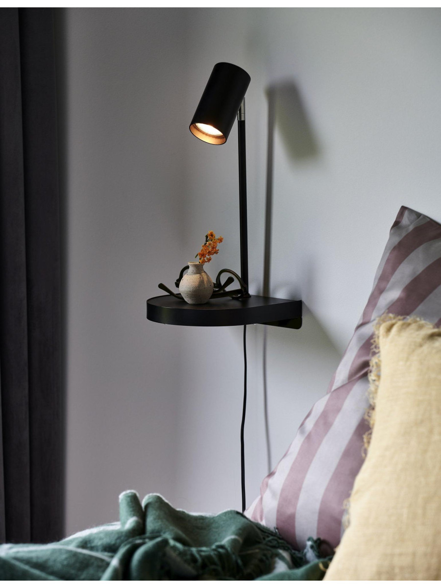 Czarny kinkiet ścienny z półką Cody, port USB, ruchomy regulowany reflektorek - Nordlux