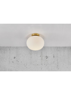 Lampa sufitowa szklana mleczno-biała kulka Alton - plafon do łazienki z złotymi dodatkami
