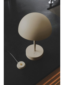 Lampa stołowa zewnętrzna Ellen To-Go MINI (beżowa) - stacja ładująca, LED z IP44 i ściemniaczem Lampa stołowa zewnętrzna Ellen To-Go MINI (beżowa) - stacja ładująca, LED z IP44 i ściemniaczem