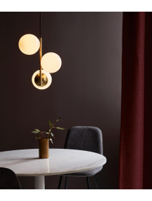 Złota lampa wisząca Lilly 3 białe szklane kule - zwis nad stół w stylu glamour