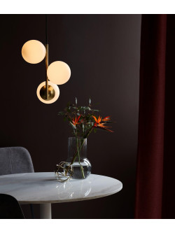 Złota lampa wisząca Lilly 3 białe szklane kule - zwis nad stół w stylu glamour