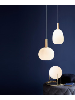 Elegancka lampa stołowa Alton 20 cm biała kula na złotym stelażu - art deco