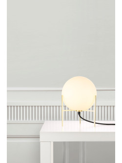 Elegancka lampa stołowa Alton 20 cm biała kula na złotym stelażu - art deco