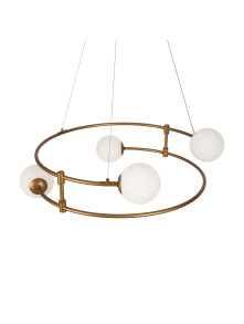Nowoczesny złoty żyrandol Balance 61 cm do salonu - cztery szklane kule Nowoczesny złoty żyrandol Balance 61 cm do salonu - cztery szklane kule