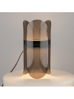 Designerska czarna lampa stołowa Insight LED - dymione panele jak płatki kwiatu, 3000K