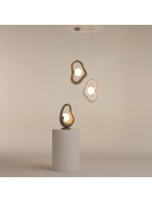Designerska lampa wisząca Opus w szarości - betonowa rama i mleczna kula Designerska lampa wisząca Opus w szarości - betonowa rama i mleczna kula