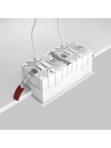 Oprawa wpuszczana LED Alfa – prostokątna, podwójna, 15W, 3000K, kąt 36°, biała z czarnymi wnękami